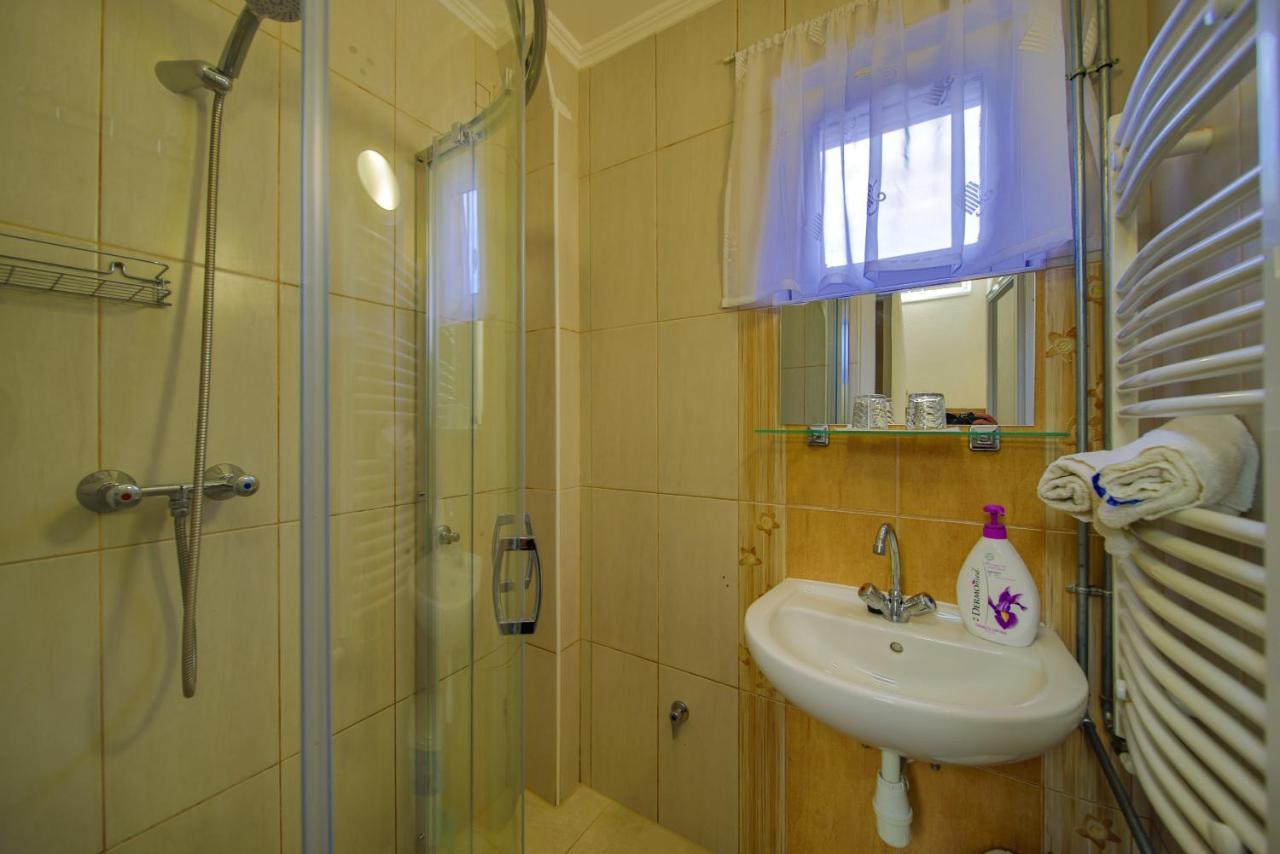 Maria Apartman Hajdúszoboszló Exteriör bild